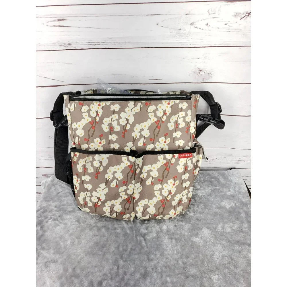 Skip hop duo diaper bag‎ in cherry blossom